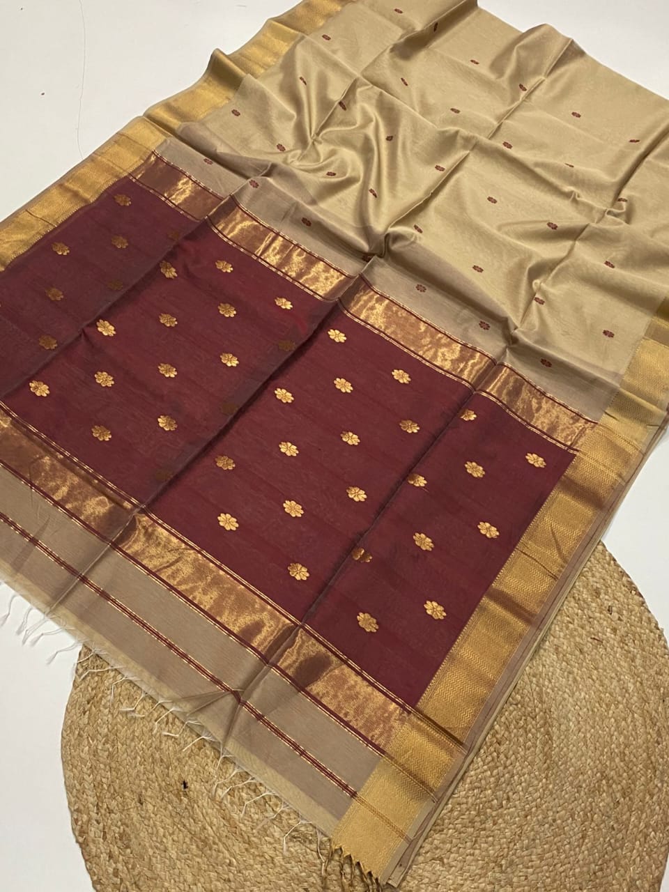 Original Maheshwari Handloom Cotton Silk Saree - Image 2