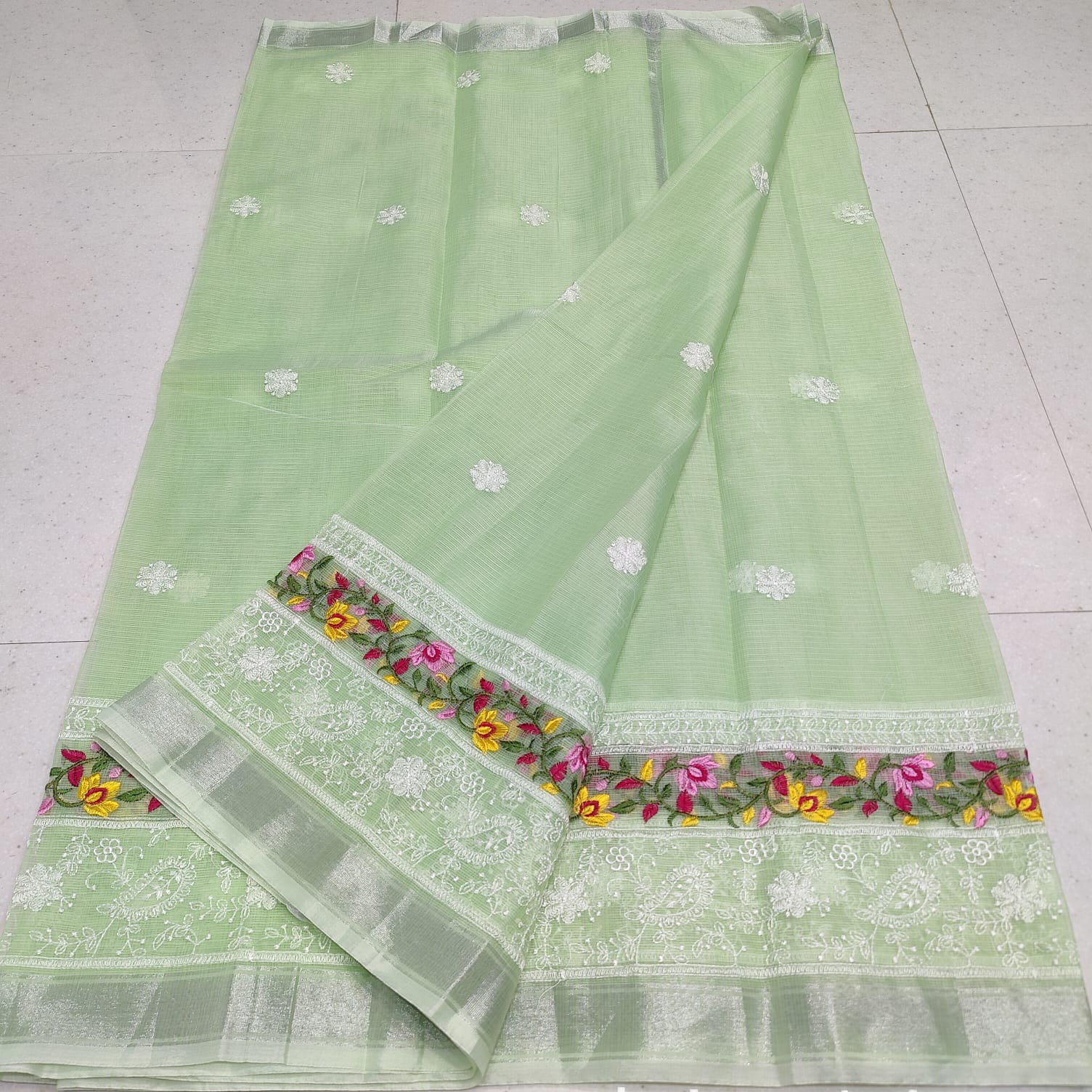 KOTA DORIA MIX COTTON HAND MACHINE EMBROIDERY SAREE WITH BLOUSE SET 3 - Image 4