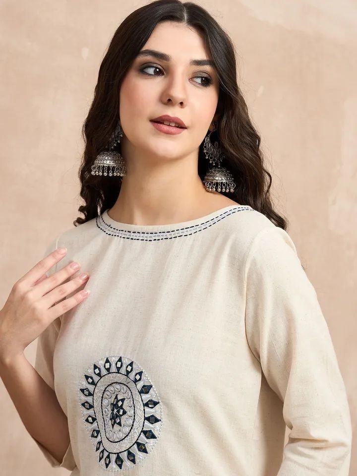 Elegant Ivory Cotton Flex Kurta Set - Image 5